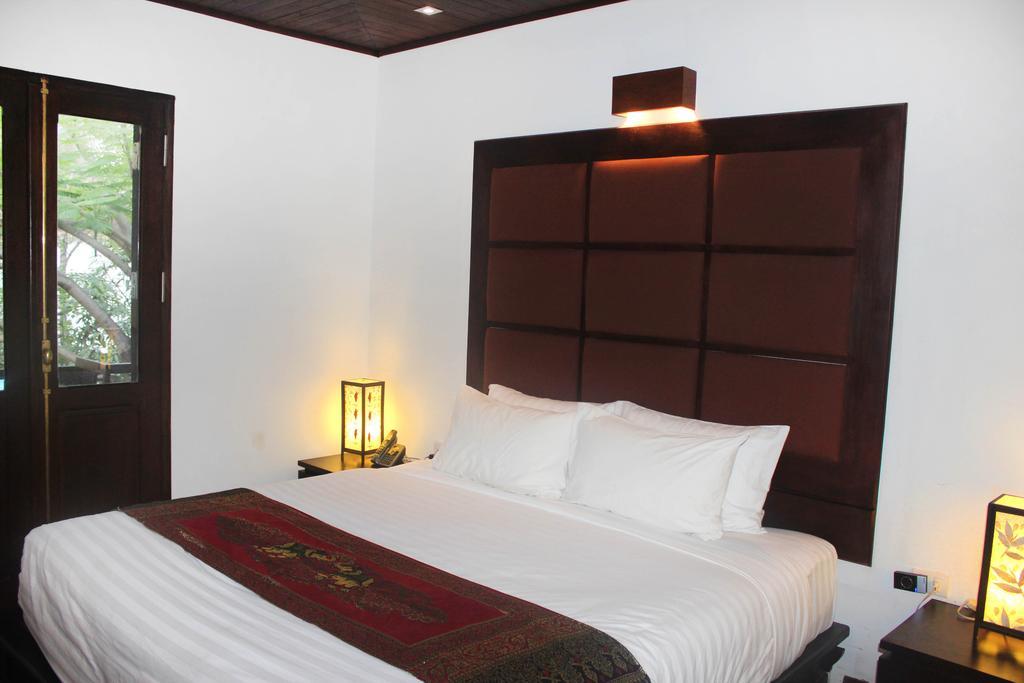 Capital Hotel Luang Prabang Ngoại thất bức ảnh