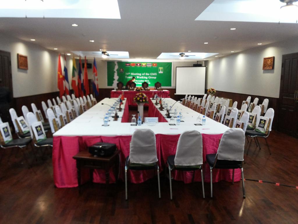 Capital Hotel Luang Prabang Ngoại thất bức ảnh