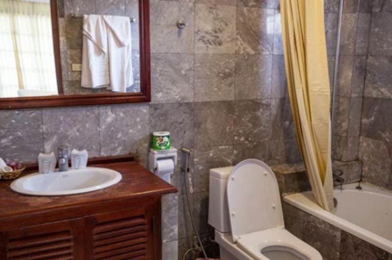 Capital Hotel Luang Prabang Ngoại thất bức ảnh